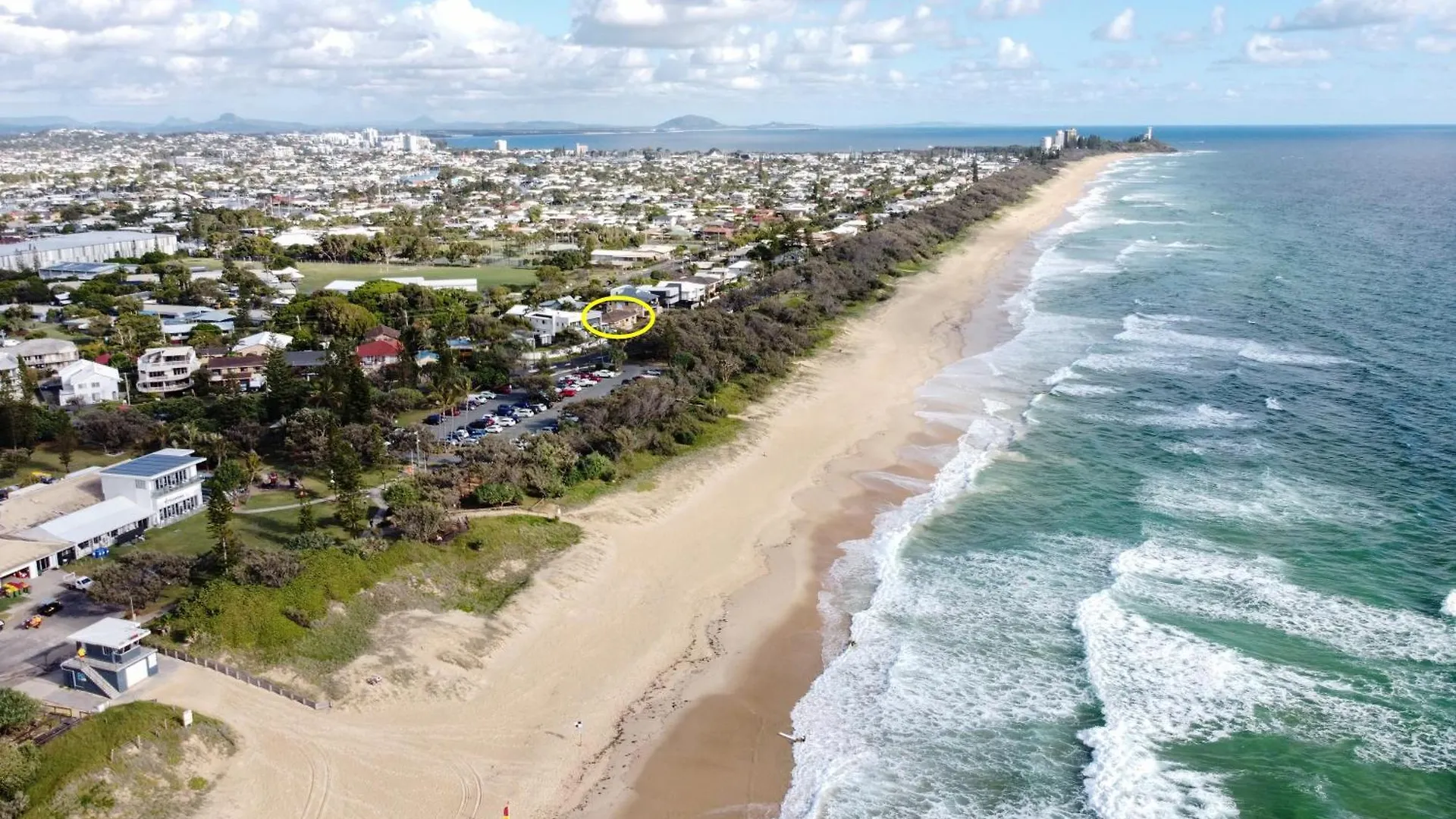 Bungalow On The Beach 4 B/R, 8 Guests, Aircon Zg2 Buddina Australia